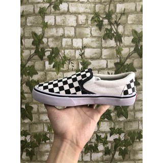 Giày thể thao sneaker kẻ caro