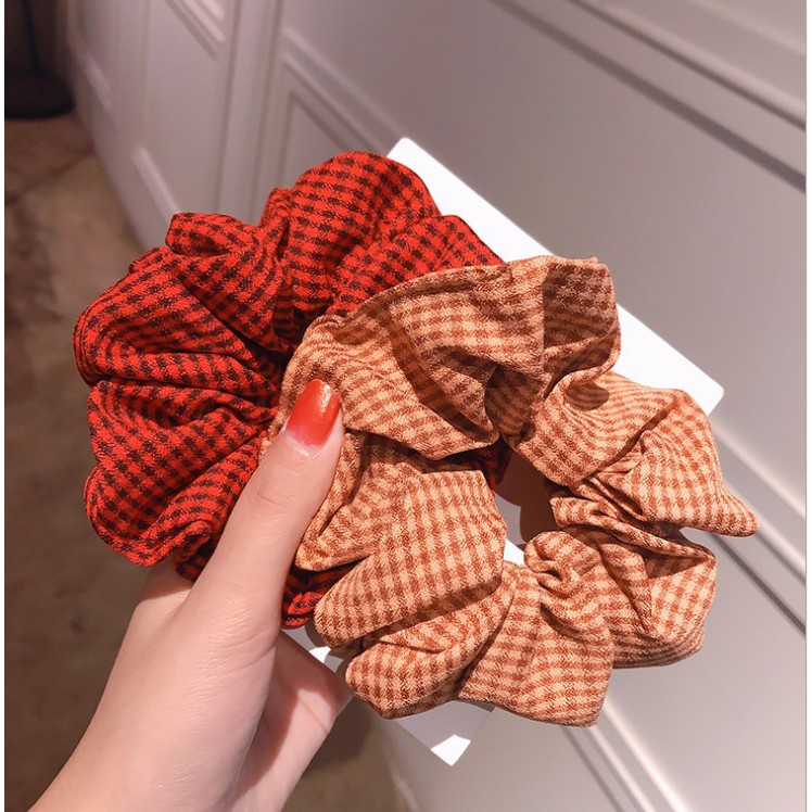 cột tóc vải scrunchies buộc tóc vải họa tiết kẻ caro nhỏ loại đẹp hot trend PK23