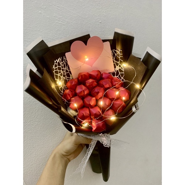 Bó hoa kẹo mút kèm đèn nháy làm quà tặng ngày 8/3, tặng bạn gái, quà sinh Nhật, quà trung thu