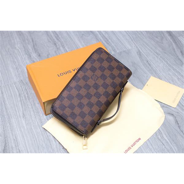 CLUTCH VÍ CẦM TAY LV ZIPPY XL