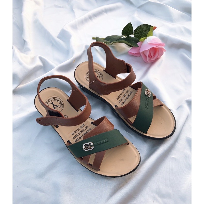 GIÀY SANDAL QUAI HẬU VA03 khoá C