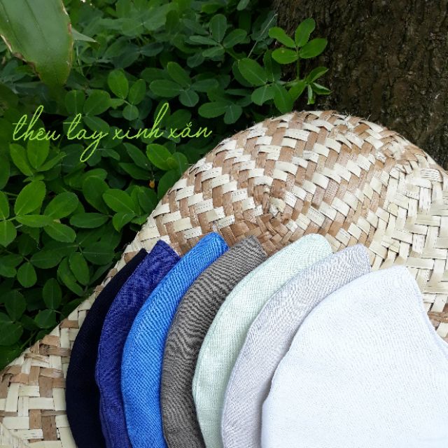 Khẩu trang thêu hoa cúc 🌼🌼🌼 | BigBuy360 - bigbuy360.vn