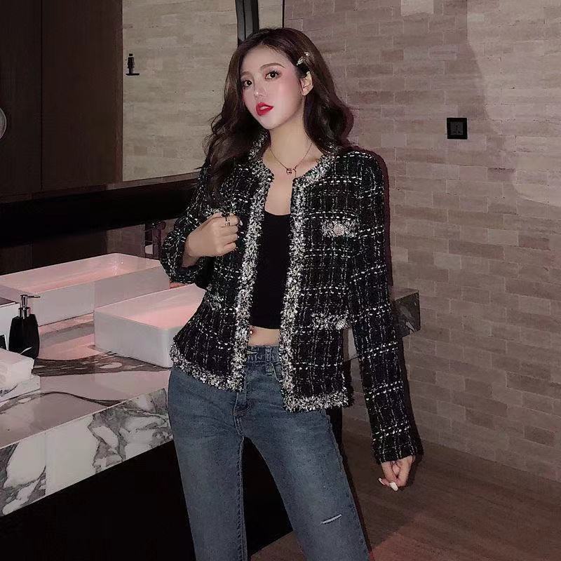 Áo Khoác cardigan Len Kẻ Sọc Ca Rô Dáng Ngắn Phối Tua Rua Kiểu Hồng Kông retro Thời Trang Mùa Thu 2020 Cho Nữ