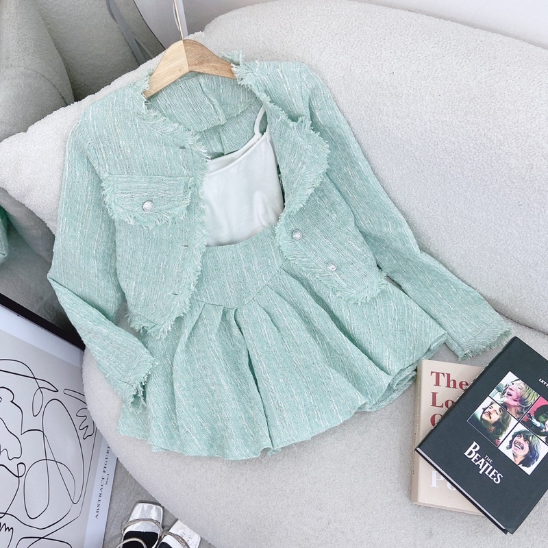 SET 3 MÓN DẠ XANH : ÁO KHOÁC TƯA + ÁO LÓT 2 DÂY TRẮNG + CHÂN VÁY XOÈ