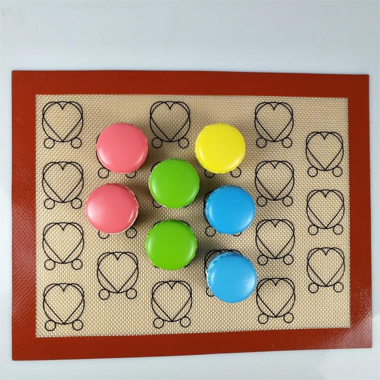 Khuôn silicon làm bánh macaron