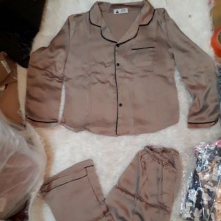 Bộ pijama lụa phi bóng