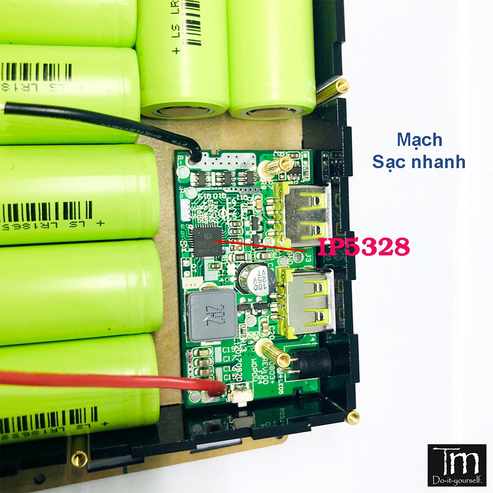 Box Sạc Dự Phòng Sạc Nhanh QC 3.0 Mica 9 Cell