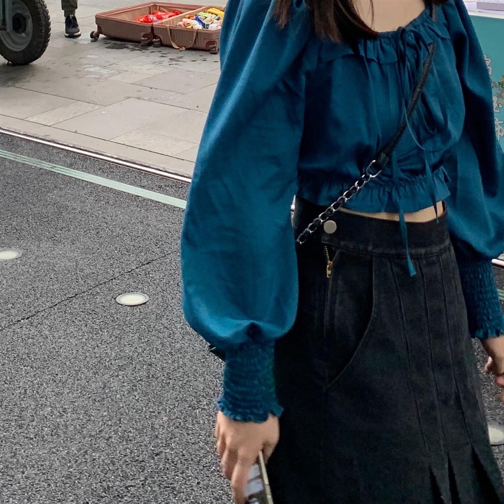 Áo Lụa Tay Dài Dáng Ngắn Màu Xanh Dương Phong Cách Thời Trang Hàn Quốc 2022