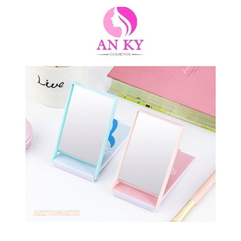 Bộ Gương Lược Cầm Tay Dễ Thương