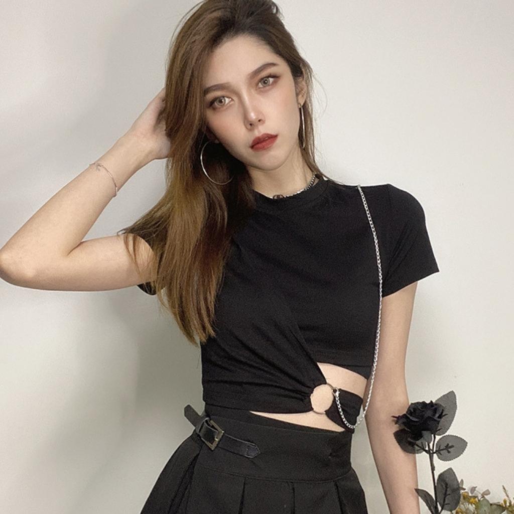 Áo croptop nữ ngắn tay phối khoen kèm xích Xquin, Áo kiểu nữ cổ tròn khoét eo cực tôn dáng