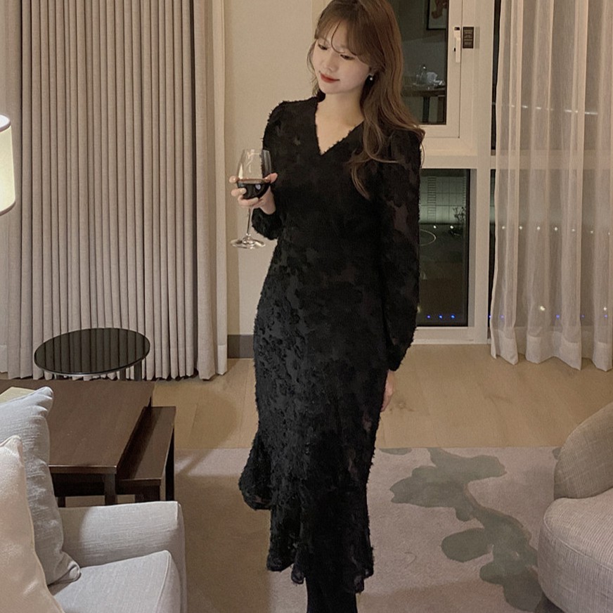 Đầm Midi Cổ Chữ V Màu Trơn Hợp Thời Trang 39379