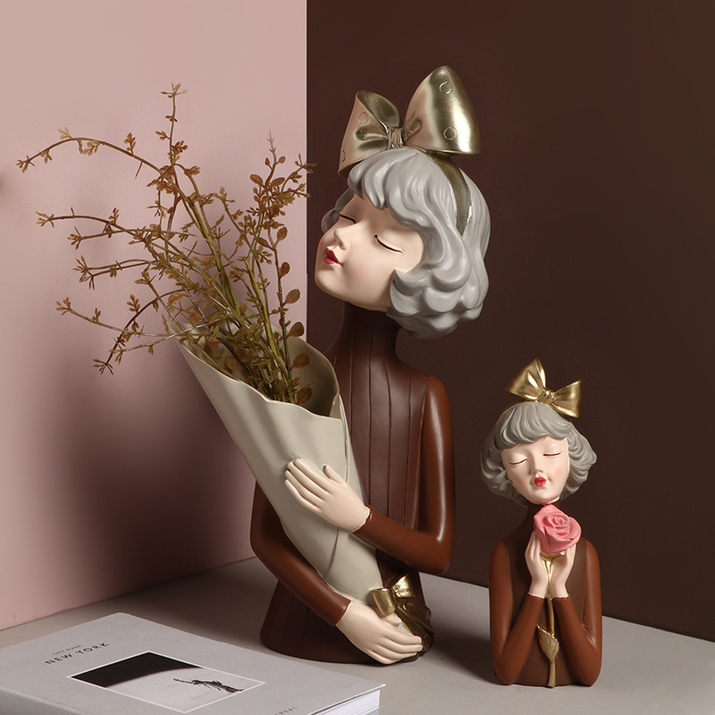 Bình hoa tượng cô gái nhập khẩu trang trí nhà cửa phong cách hiện đại
