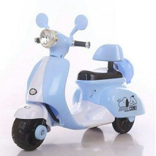 Xe máy điện vespa chạy điện