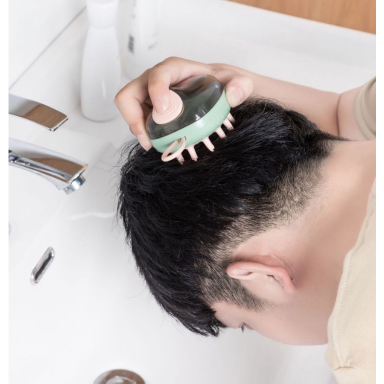 Lược silicon massage gội đầu có đựng xà phòng,,,,