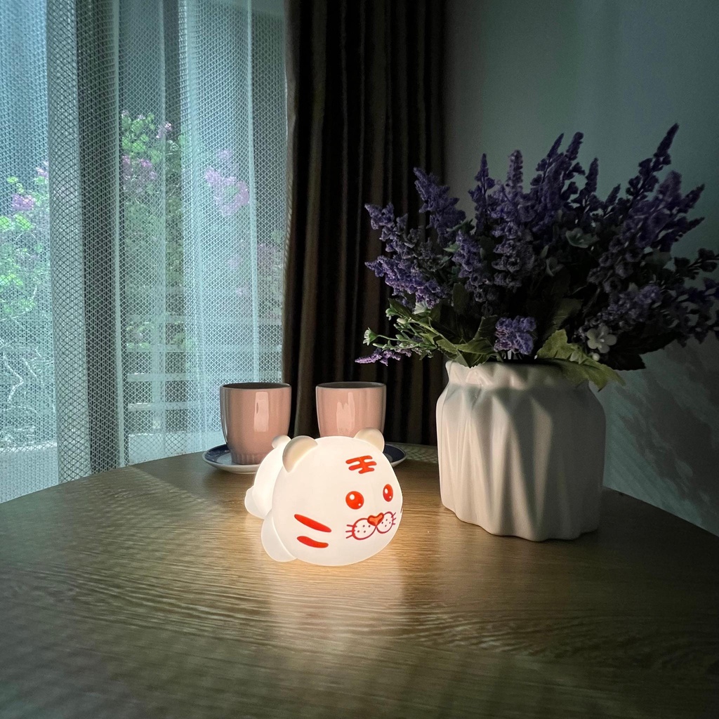 Đèn ngủ silicon, đèn trang trí phòng ngủ hình hổ con cute có điều khiển từ xa thay đổi nhiều màu sắc