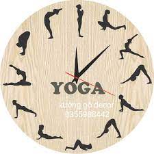 Đồng hồ Treo Tường Yoga Nghệ Thuật Khắc Logo Theo Yêu Cầu