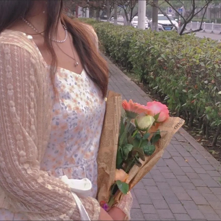 Áo Cardigan Dệt Kim Tay Dài Cổ Chữ V Thiết Kế Trong Suốt Độc Đáo Thời Trang