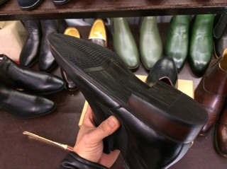 Giày Chelsea Boot Đế Phíp Da Bò