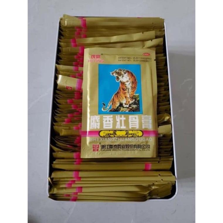 01 gói 4 miếng cao dán con cọp (hổ) Thái Lan