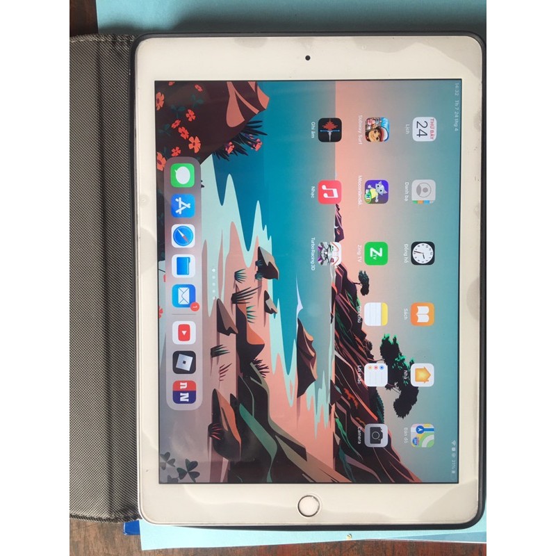 Máy tính bảng ipad gen 6 (ipad 2018) bản 32gb cảm ứng mượt, vân tay nhạy | BigBuy360 - bigbuy360.vn