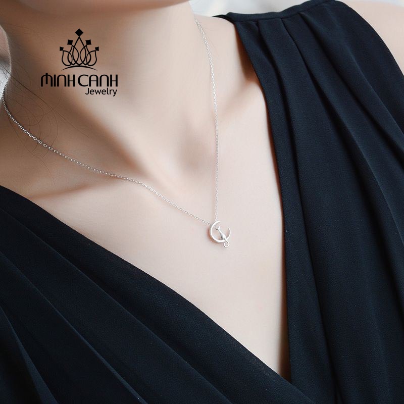 Dây Chuyền Bạc Mèo Ngồi Trên Mặt Trăng - Minh Canh Jewelry