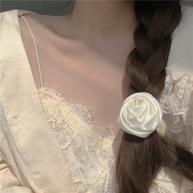 Dây buộc tóc hoa vải lụa tone trắng ngà mã TRN-1