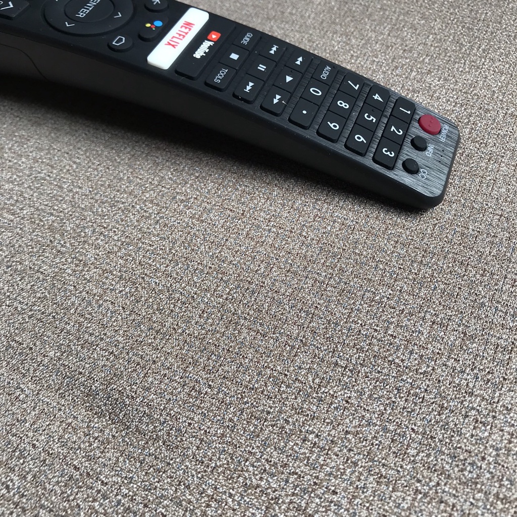 Điều khiển tivi sharp giọng nói, Remote Sharp 42 inch 2T-C42BG1X có tìm kiếm giọng nói hàng tốt mới 100%