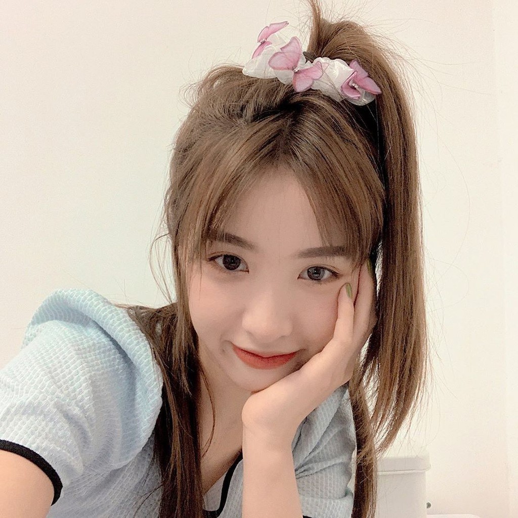 Cột Tóc Bướm Xinh