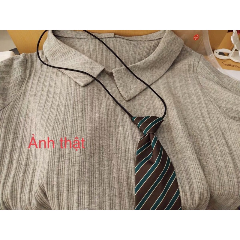 Áo croptop kèm cà vạt học sinh phong cách hàn quốc | BigBuy360 - bigbuy360.vn