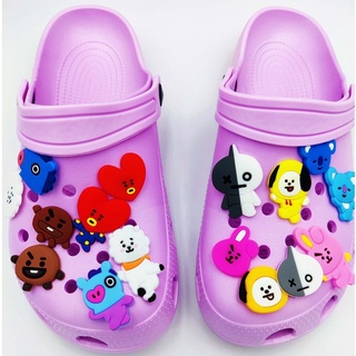 Bộ 2 phụ kiện Jibbitz trang trí giày hình BT21 BTS