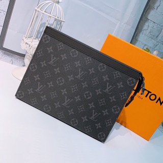 Clutch cầm tay Lv
