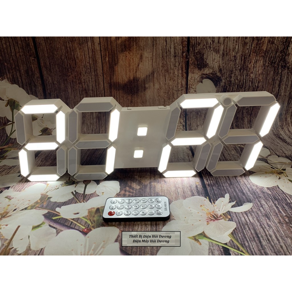 Đồng hồ LED 3D treo tường thông minh điều khiển từ xa TN829 (Size to) - Dài 39cm cao 13cm Decor căn phòng sang trọng