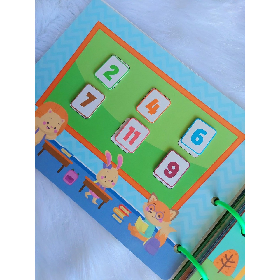 Học liệu Toán học thông minh đầu đời cho bé Mathematics Quiet Book,Học liệu bóc dán Montessori, Sách Bóc Dán Toán