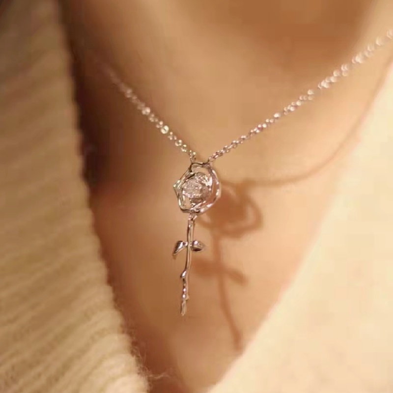 Vòng cổ Mặt Hoa Hồng Đính Đá Zircon Phong Cách Hàn Quốc