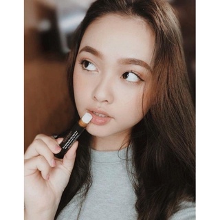 TẨY DA CHẾT MÔI COCOON