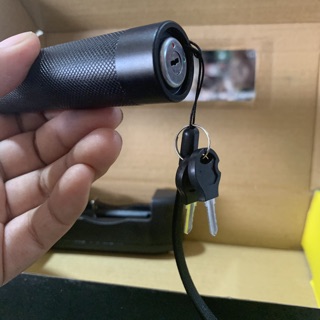 Đèn Pin Laze Con Cá Mập