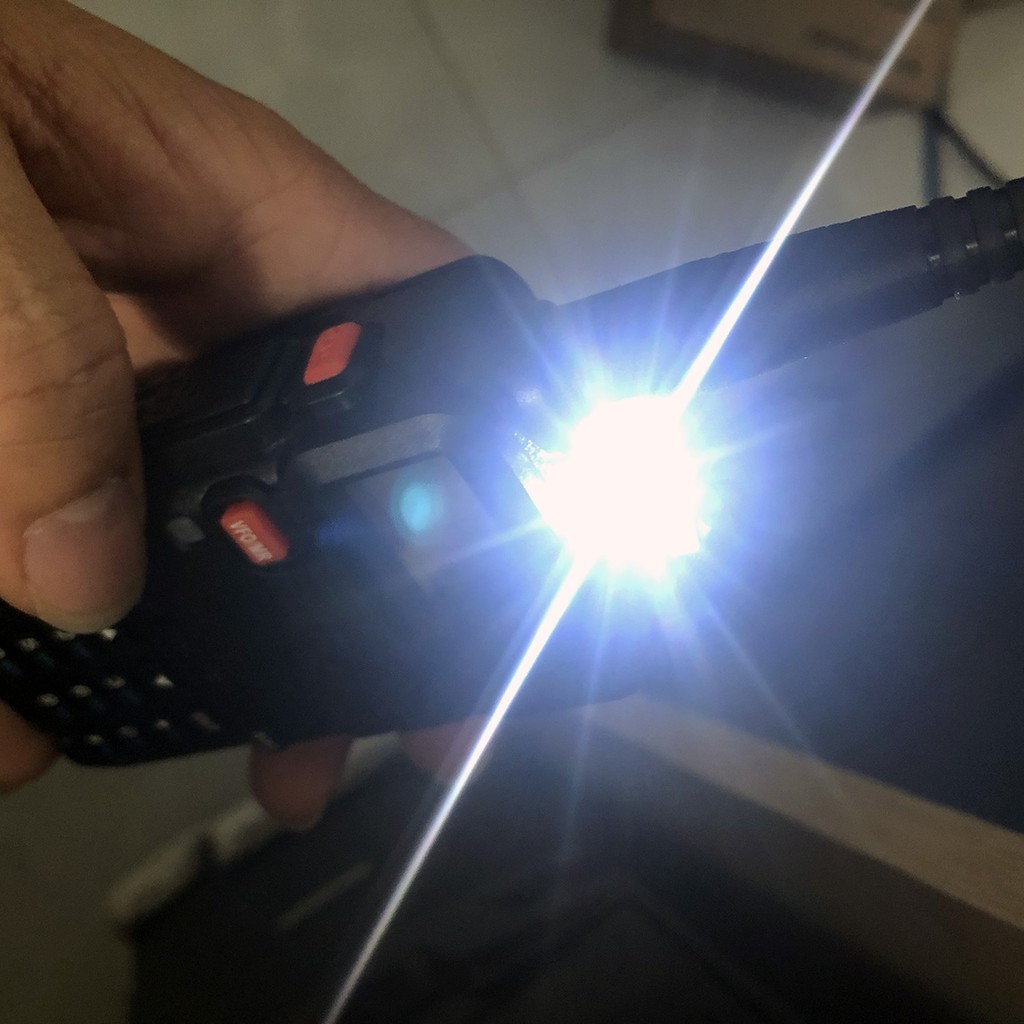 Bộ đàm kỹ thuật số cao cấp Baofeng UV-5R. Nghe đài FM, báo động khẩn cấp, đèn pin, 2 băng tần UHF/VHF