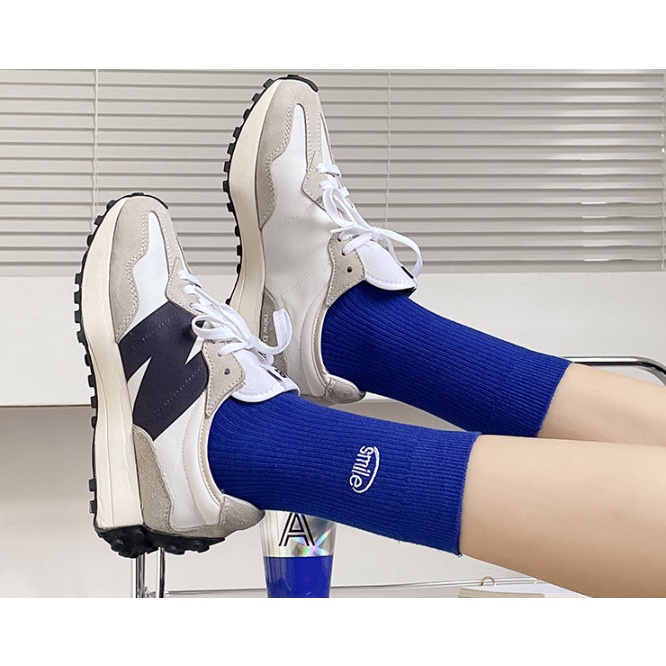 Vớ Tất XANH mặt cười cao cổ Nam Nữ phong cách trẻ trung, năng động.