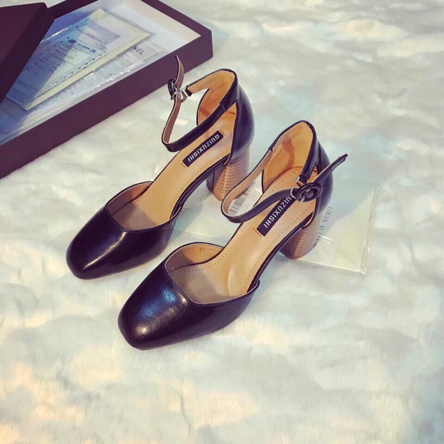 Giày nữ gót vuông
