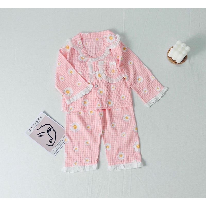 Bộ Pijama bé gái cổ bèo hoa cúc đáng yêu thu đông chất đũi xốp