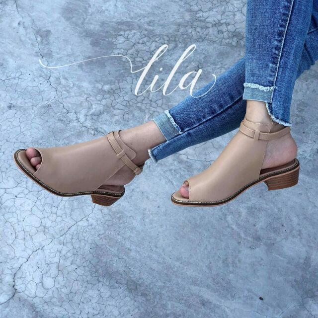 Giầy Sandal giả boot che nắng 2 màu đen và kem. Size 35 đến 39 .