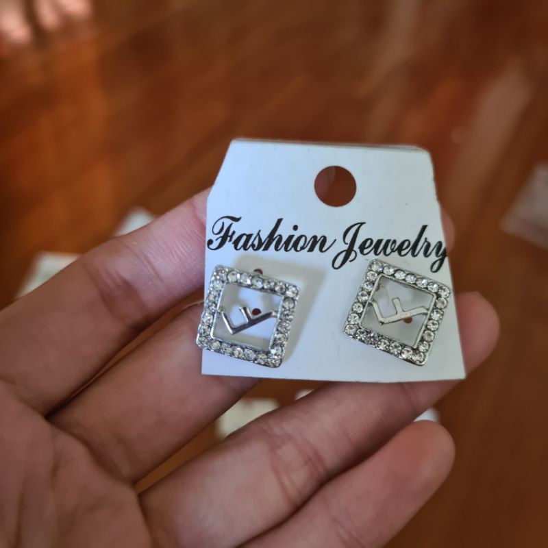 khuyên tai đồng giá 15k thái lan