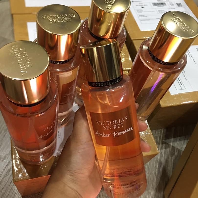 Xịt Body Mist 🍭FREESHIP 🍭 Xịt thơm Victoria’s Secret Amber Romance - Chính Hãng - Lưu hương lâu | BigBuy360 - bigbuy360.vn