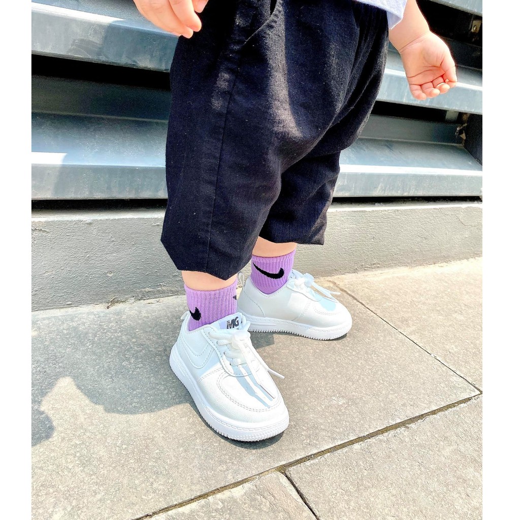 giày hot 2021 giày thể thao sneaker trắng cho bé .(NK trắng tinh cổ thấp)