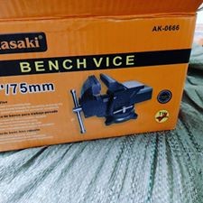 Ê tô kẹp bàn nguội 3inch(75mm) và 4inch(100mm) ASAKI, độ mở miệng 100mm