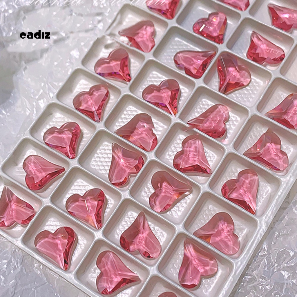 Hạt Kim Sa Hình Trái Tim Trang Trí Móng Tay Kính