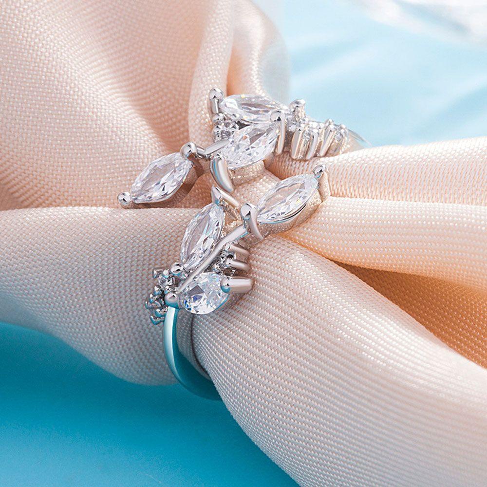 Nhẫn Nữ Họa Tiết Chiếc Lá Đơn Giản Có Thể Điều Chỉnh Kích Cỡ 2Li