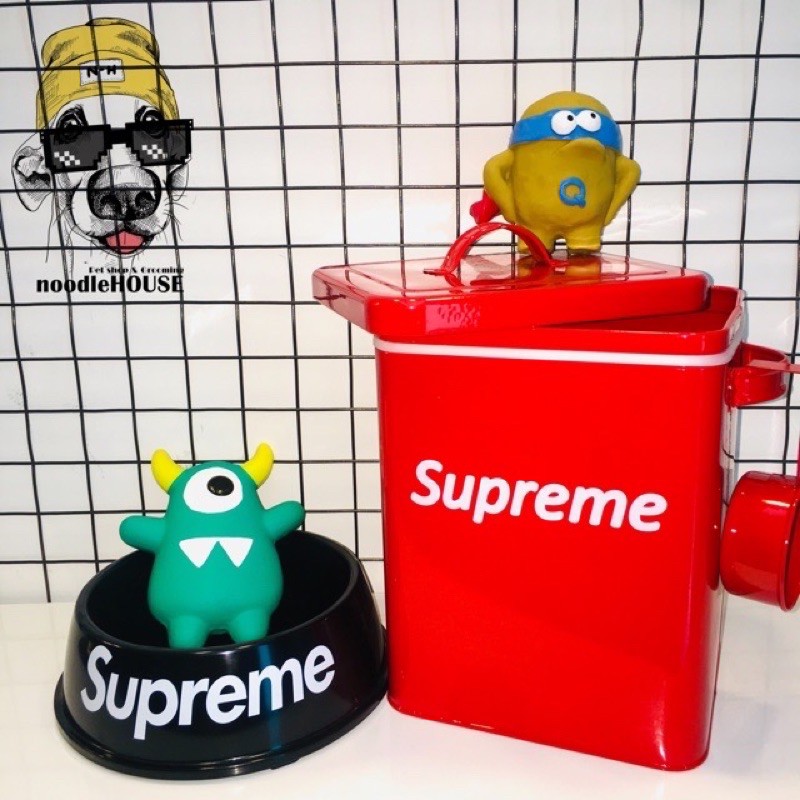 BÁT ĂN NHỰA SUP.REME CHO CHÓ MÈO