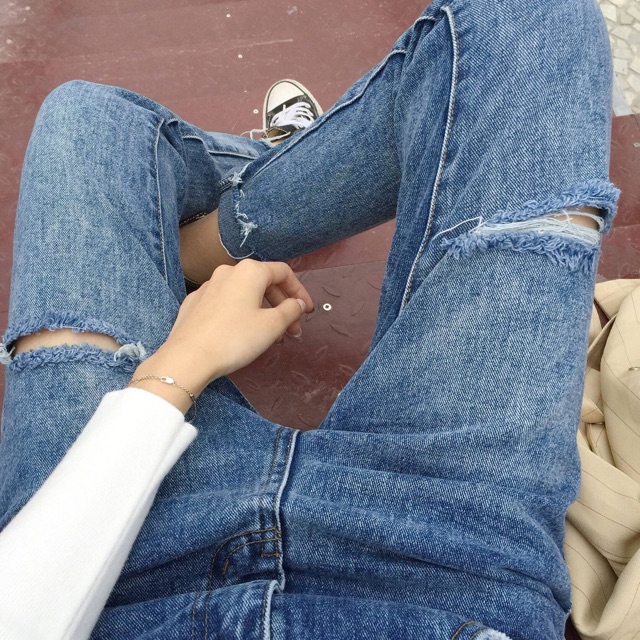 Quần baggy rách