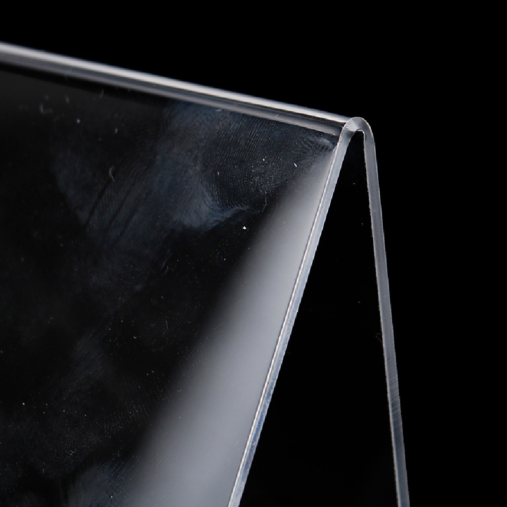 1 Giá Đỡ Sách Được Trưng Bày Bởi